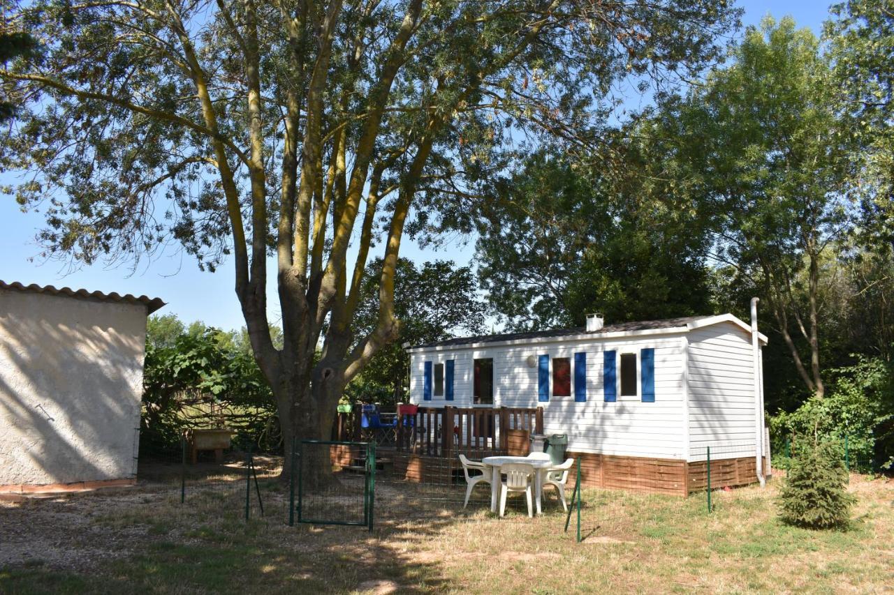 Mobil-Home Sur Terrain Bucolique Hyères Exteriér fotografie