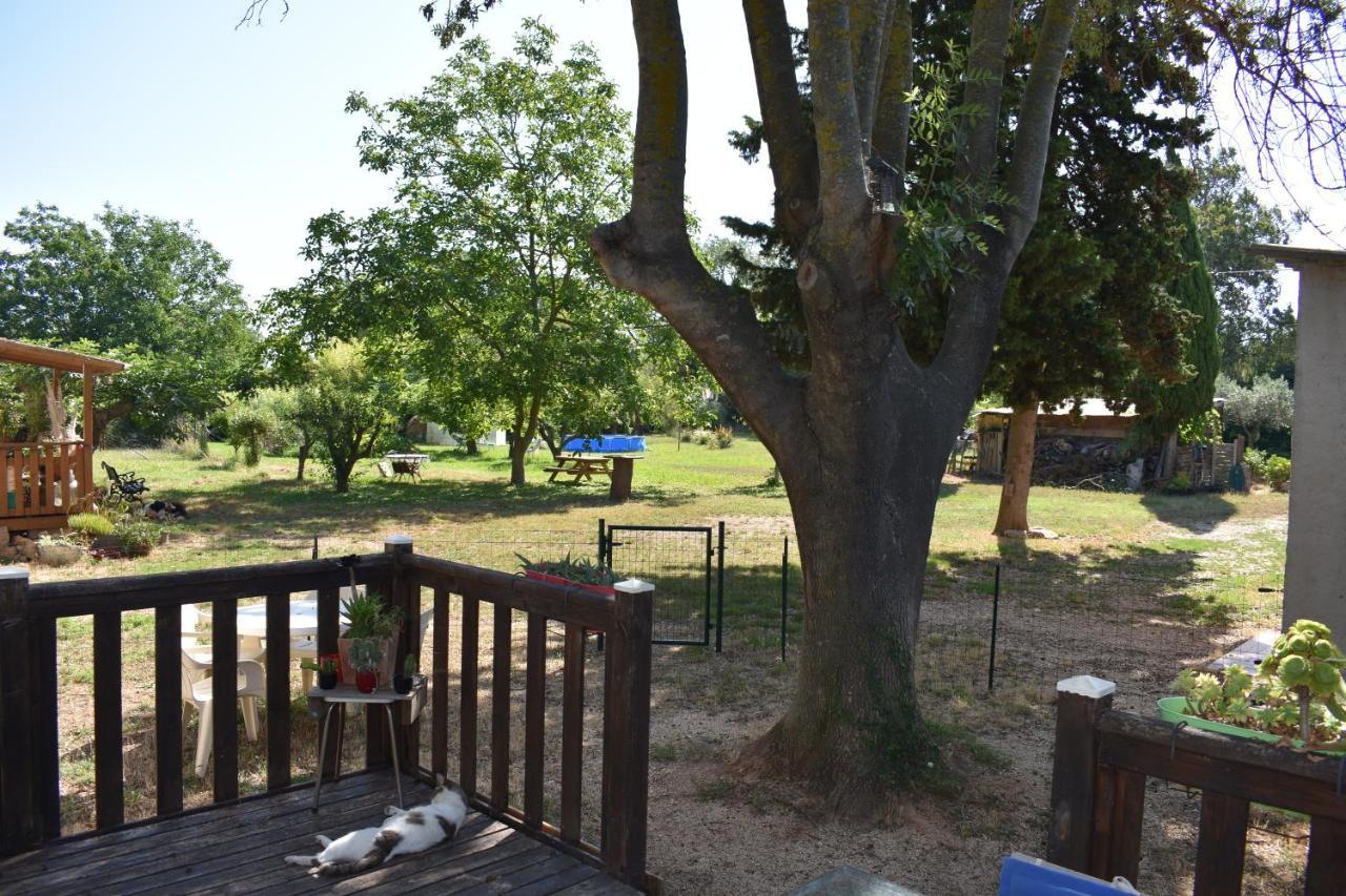 Mobil-Home Sur Terrain Bucolique Hyères Exteriér fotografie